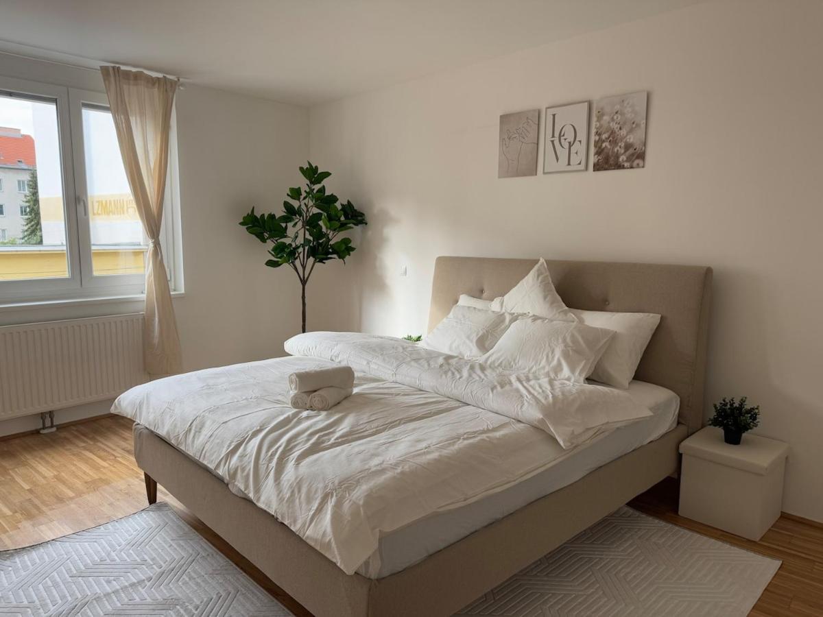 2br, Danube, Central, U6 & S-bahn - Axara Housing Brn 16 Apartment