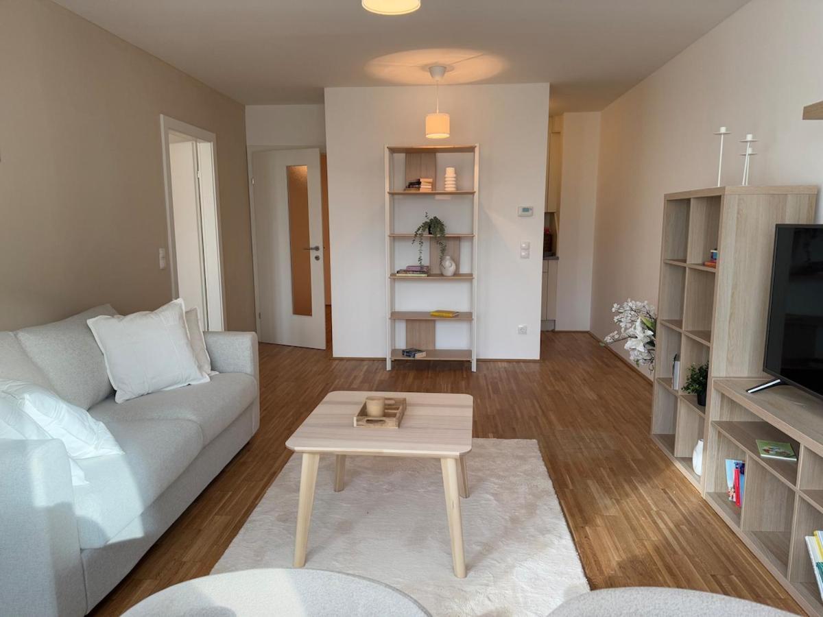 2br, Danube, Central, U6 & S-bahn - Axara Housing Brn 16 Apartment Wien